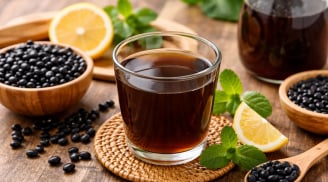 Vì sao nên uống nước đậu đen đúng thời điểm? 5 khung giờ giúp hỗ trợ giảm cân, thanh lọc cơ thể hiệu quả