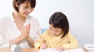 Chuyên gia tâm lý cảnh báo: Khen trẻ “thông minh” có thể vô tình làm giảm sự tự tin