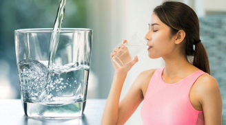 4 khung giờ uóng nước tốt cho gan thận của bạn