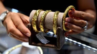 Giá vàng hôm nay 20/4/2026: Bật tăng mạnh sau cú lao dốc, SJC giảm 700.000 đồng/lượng