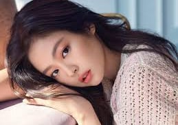 Bí quyết giữ da đẹp “không tuổi” của Jennie: Đơn giản nhưng duy trì đều đặn mới là chìa khóa