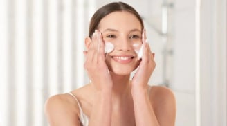5 thói quen buổi sáng giúp làn da tươi sáng rõ rệt mà không cần skincare phức tạp