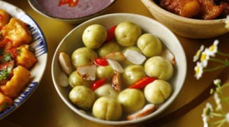 Muối cà pháo giòn ngon, không nổi váng: Không thể thiếu thứ này