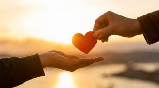 Càng chăm chỉ cho đi 3 thứ này, bạn càng dễ nhận lại nhiều điều tốt đẹp