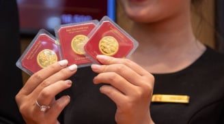 Giá vàng 1/5/2026: Thế giới “bốc đầu”, SJC lao dốc 12 triệu/tháng