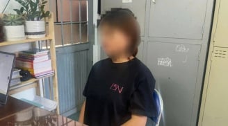 Thiếu nữ sinh con trong nhà vệ sinh rồi bỏ lại sau bồn cầu gây rúng động
