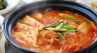 Cách nấu canh kim chi ngon cay cay chua chua: Ăn một lần nhớ mãi
