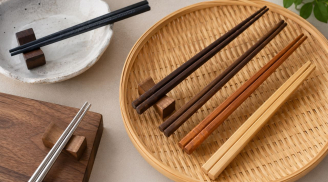 Đũa ăn nên thay bao lâu một lần? Nhiều người cứ tưởng còn dùng được là dùng, nguy cơ âm thầm