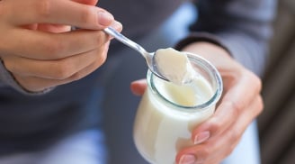 4 nhóm người không nên ăn sữa chua: Đó là ai?
