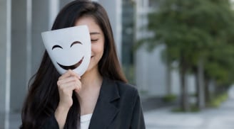 Vì sao người hay cười chưa chắc là người vui vẻ nhất?