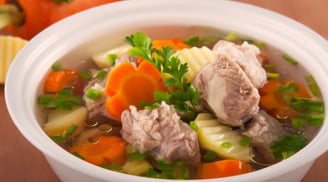 Cách nấu canh hầm xương trong veo ngọt nước