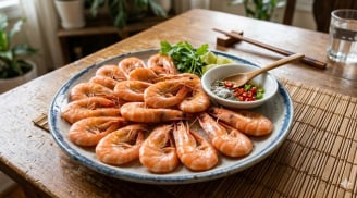 Luộc tôm cứ dùng loại nước này: Tôm đỏ au, không tanh, bóc vỏ dễ dàng