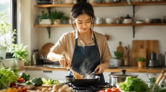Điều gì khiến nhiều người quay lại nấu ăn tại nhà?