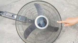 Mẹo làm sạch quạt trong 5 phút không cần tháo lắp: Bụi bẩn tự bong ra nhờ 1 chiếc túi nilon