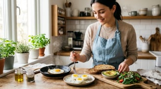 Trứng luộc và trứng chiên: Cách ăn nào tốt hơn cho sức khỏe?