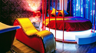 Tại sao nhiều khách sạn lại có thêm một chiếc ghế cong? 90% người chưa biết cách dùng đúng