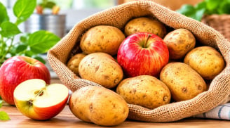 Vì sao nhiều người cho một quả táo vào túi khoai tây? Mẹo nhỏ mà công dụng lớn
