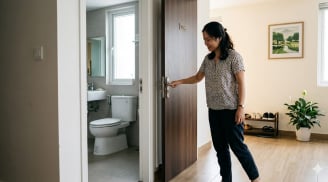 Cửa nhà vệ sinh nên đóng hay mở? Sai lầm nhỏ nhưng ảnh hưởng lớn đến sức khỏe cả gia đình