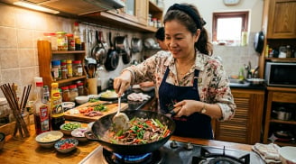 Tại sao xào thịt bò bắt buộc phải dùng lửa to?
