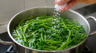 Luộc rau nên mở vung hay đậy vung mới đúng? Hóa ra tất cả chúng ta đều làm sai hết