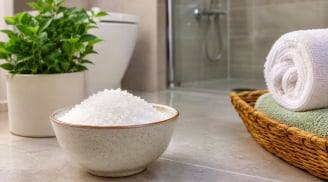 Nhiều người đặt bát muối trong nhà tắm, tưởng mê tín nhưng hóa ra có 5 lợi ích thiết thực