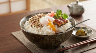 Chỉ một thay đổi nhỏ khi nấu cơm: Bí quyết ổn định đường huyết, mỡ máu cực hay cho cả gia đình!