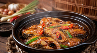 Vì sao nên kho cá 2-3 lửa thay vì chỉ kho 1 lần?