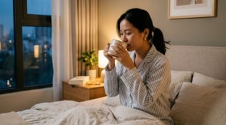 Thường xuyên uống 1 cốc nước ấm trước khi ngủ, cơ thể có 5 thay đổi bất ngờ