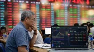 VN-Index hồi phục mạnh sau chuỗi giảm sốc: Chuyên gia cảnh báo đừng vội bắt đáy