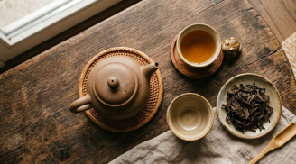 Nước trà để qua đêm có 4 công dụng tuyệt vời, đừng dại đổ bỏ