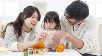 Sống tối giản khi có con nhỏ: Bí quyết giảm áp lực mua sắm cho cha mẹ