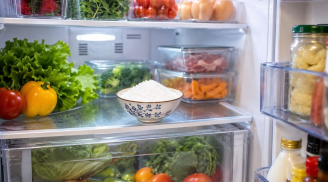 Vì sao nhiều gia đình đặt bát muối trong tủ lạnh? Thói quen nhỏ nhưng mang lại nhiều lợi ích bất ngờ