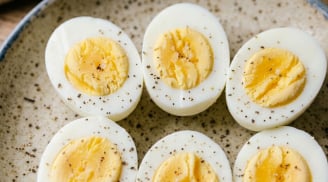 Điều gì xảy ra nếu ăn trứng luộc để qua đêm?