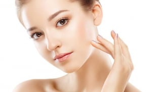 6 thành phần chăm sóc da kinh điển vẫn được ưa chuộng dù xu hướng liên tục thay đổi
