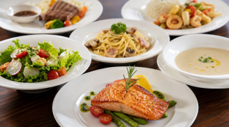 Vì sao bát đĩa nhà hàng thường có màu trắng? Lý do không chỉ nằm ở thẩm mỹ