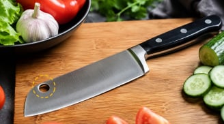 Công dụng của lỗ tròn trên lưỡi dao mà nhiều người không biết, không phải chỉ để treo