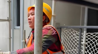 Mẹ đơn thân khuân ống thép nuôi con gái được tuyển thẳng Đại học