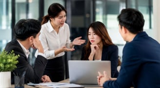Giao tiếp kiểu này ở công sở khiến người Giỏi cũng khó thăng tiến, càng nói càng dễ mất điểm
