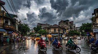 Áp thấp nhiệt đới sắp mạnh lên thành bão, Hà Nội mưa lớn diện rộng