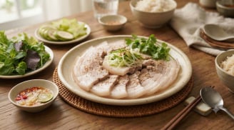 Cách luộc thịt trắng tinh mềm tan ăn không ngán