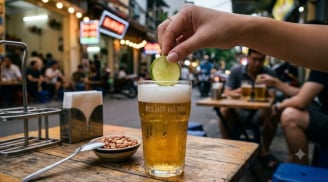 Vì sao nên cho một lát chanh vào cốc bia tươi?