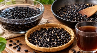 Tại sao cần ngâm và rang đậu đen trước khi nấu nước? Làm đúng 2 bước, nước thơm bùi, dễ uống hơn
