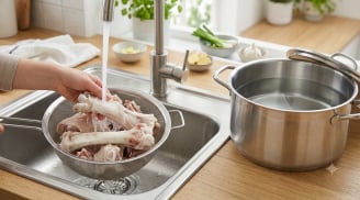 Ninh xương nước cứ đục ngầu? Đây là 7 lỗi nhiều người mắc khiến nồi canh mất ngon