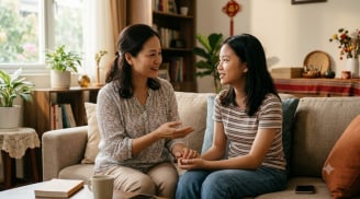 Chuyện nhỏ trên chuyến xe khiến mẹ Hà Nội giật mình: Trẻ cần biết 1 nguyên tắc này trước khi ra ngoài