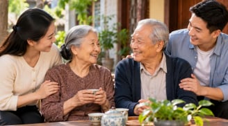 Cha mẹ già tuyệt đối không nên giao hết cho con cái 5 việc này