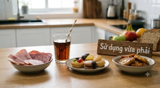5 nhóm thực phẩm phụ nữ nên ăn ít để giảm yếu tố nguy cơ ung thư vú