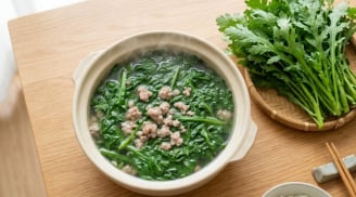 Vào mùa thu đông, có 3 nhóm người nên ăn rau cải cúc (tần ô)