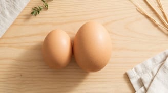 Mua trứng gà, chọn quả to hay quả nhỏ thì tốt hơn?