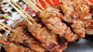 Cách làm thịt xiên nướng mềm ngọt như ngoài hàng