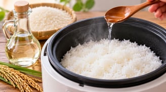 Tại sao nhiều người cho giấm vào nấu cơm?